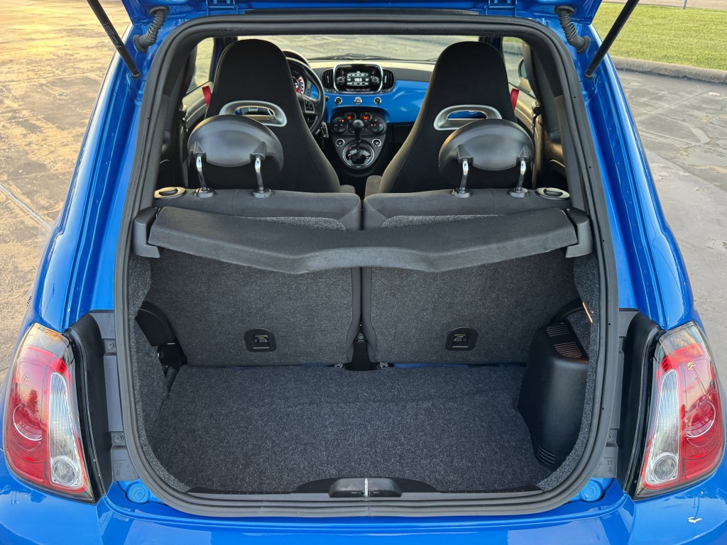 2018 FIAT 500 Image 26