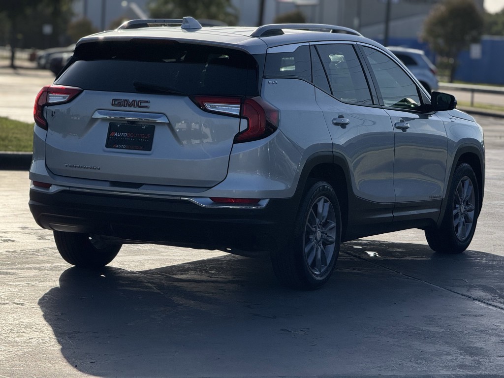 2022 GMC Terrain Image 9