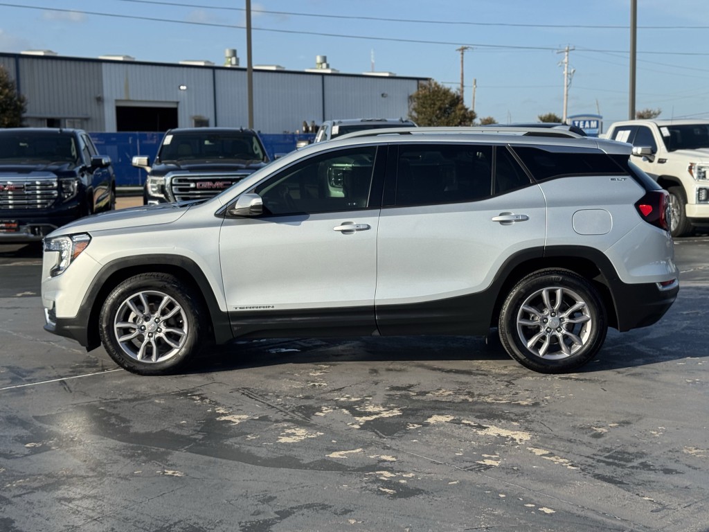 2022 GMC Terrain Image 10