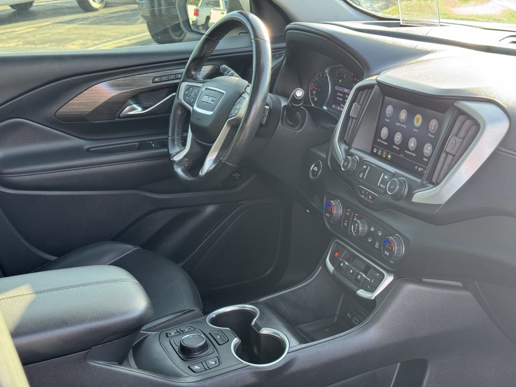 2022 GMC Terrain Image 13