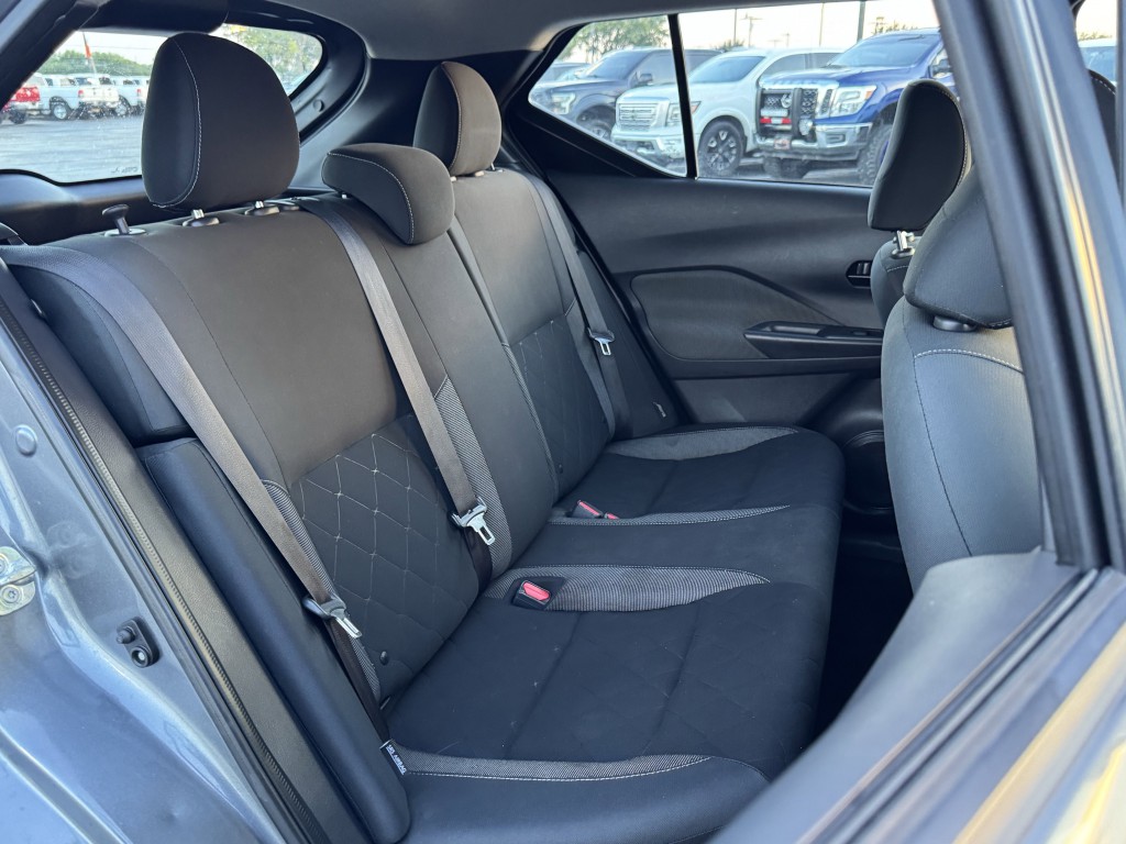 2020 Nissan Kicks Image 23