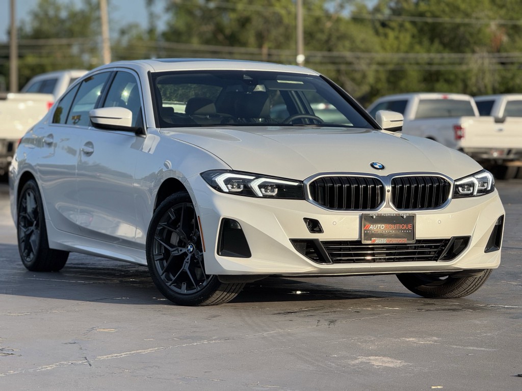 2025 BMW 3 Series Image 3