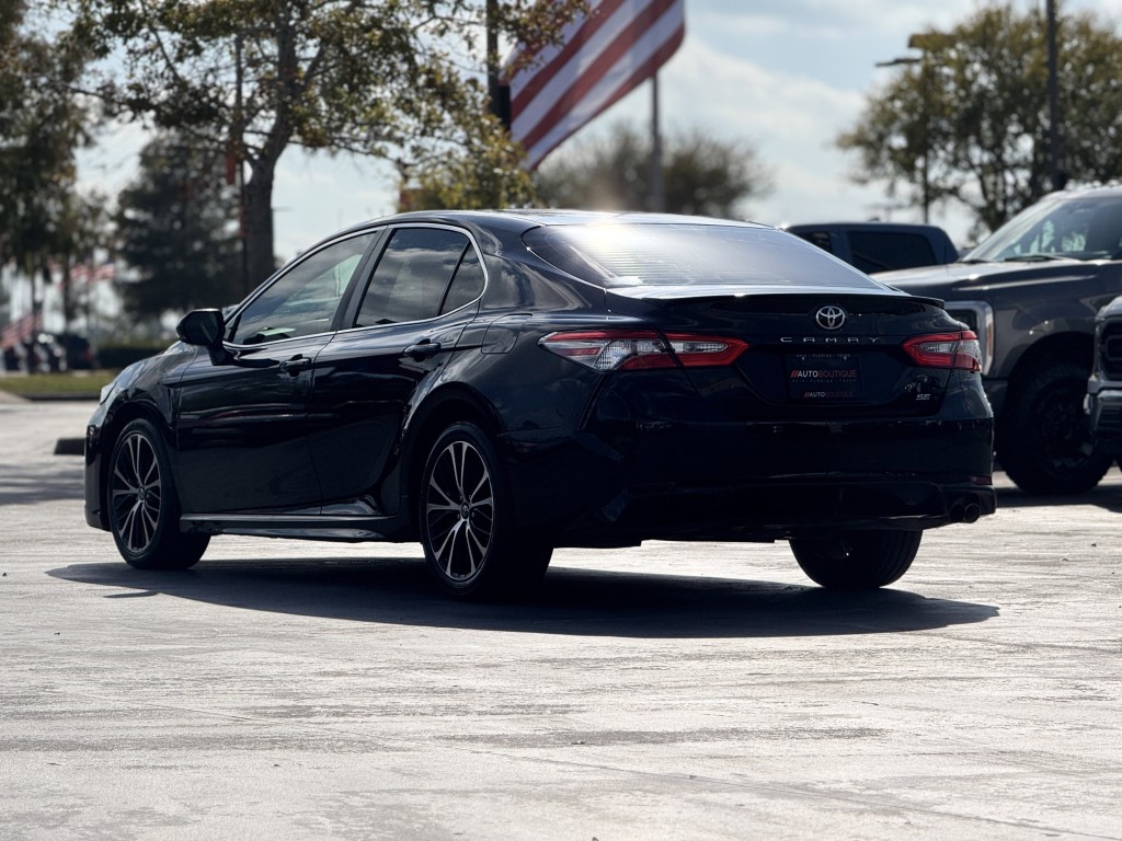 2018 Toyota Camry Image 8