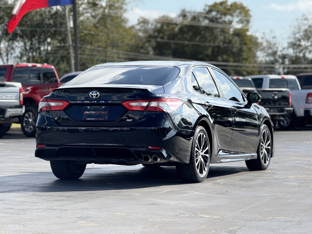 2018 Toyota Camry Image 9