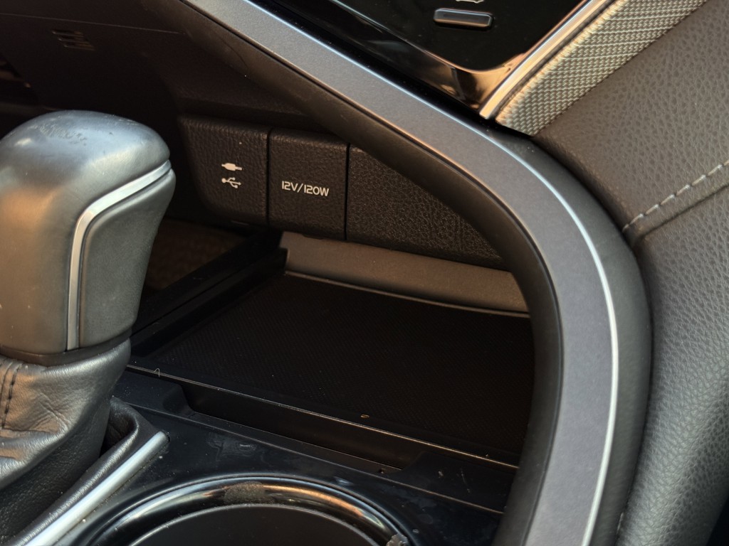 2018 Toyota Camry Image 21