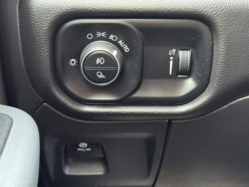 2023 RAM 1500 Image 22