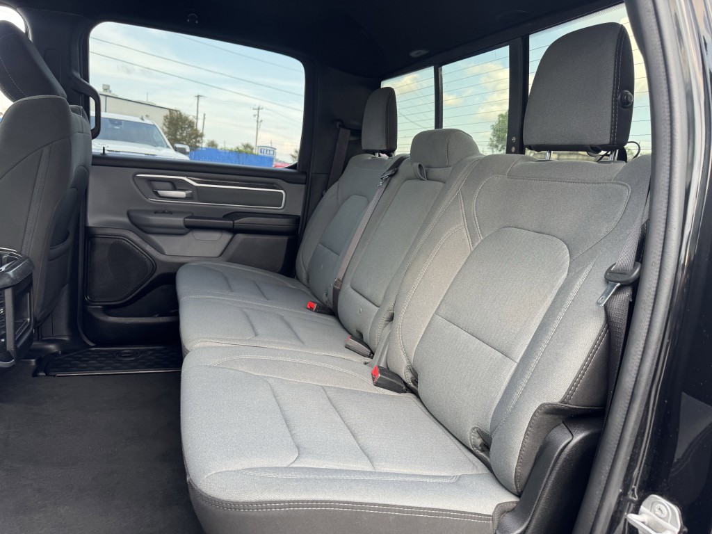 2023 RAM 1500 Image 27