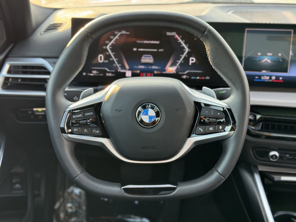 2025 BMW 3 Series Image 16