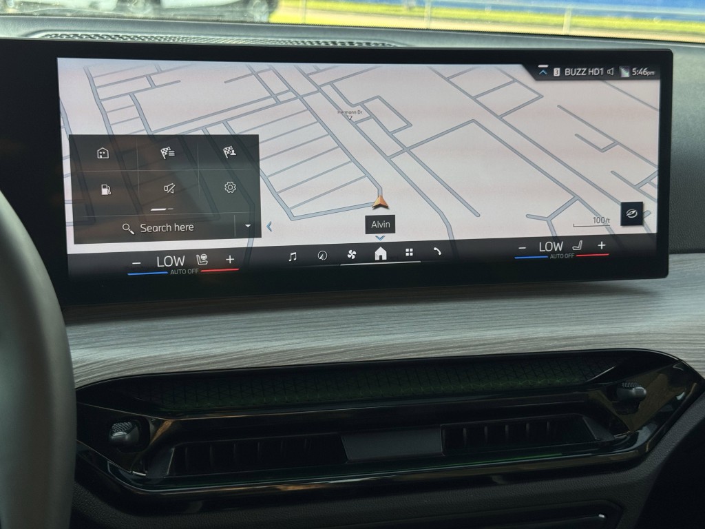 2025 BMW 3 Series Image 21
