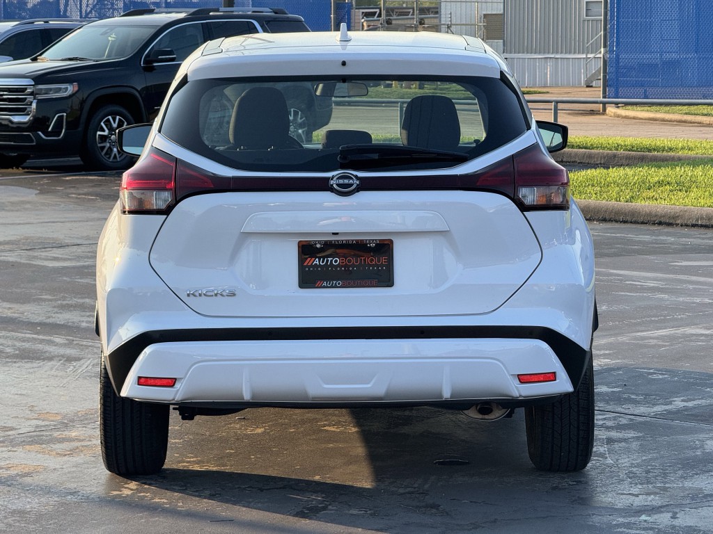2023 Nissan Kicks Image 7