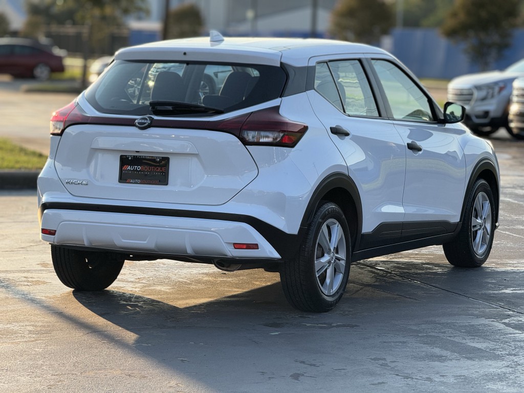 2023 Nissan Kicks Image 9