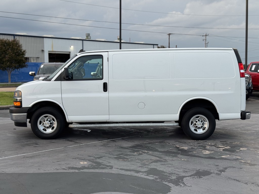 2023 Chevrolet Express Image 11