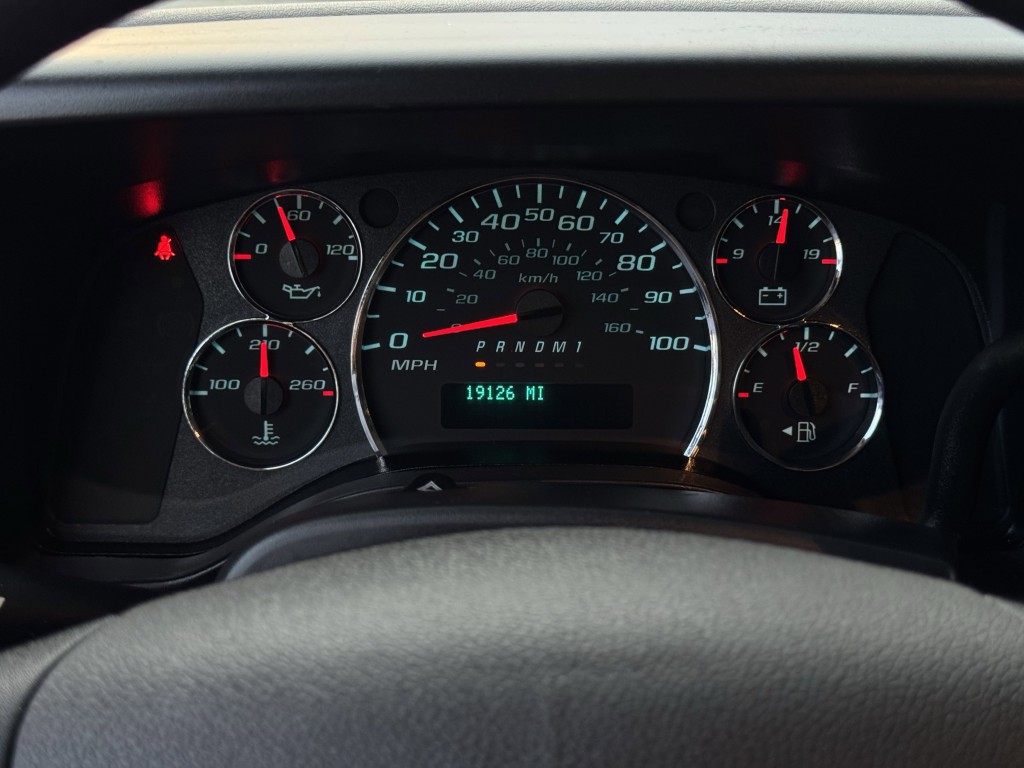 2023 Chevrolet Express Image 15