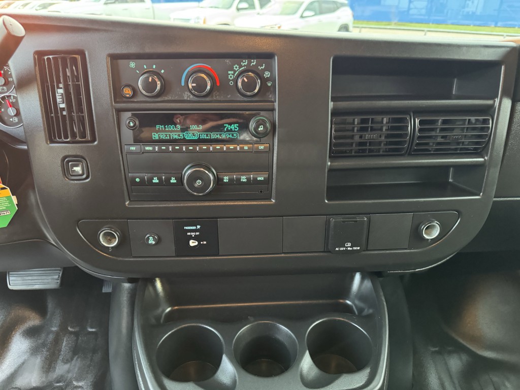 2023 Chevrolet Express Image 16