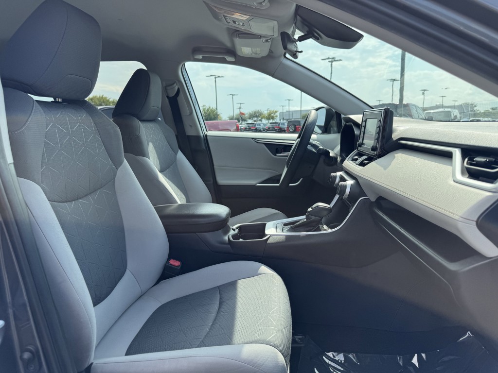 2021 Toyota Rav4 Image 21