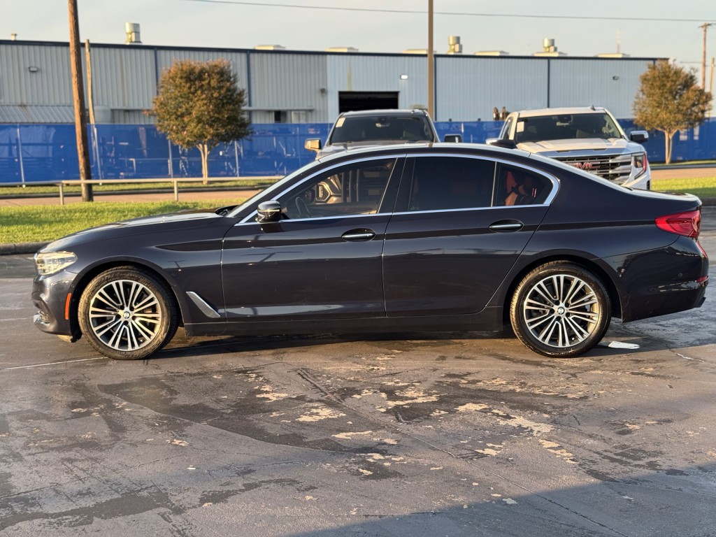 2017 BMW 5 Series Image 11