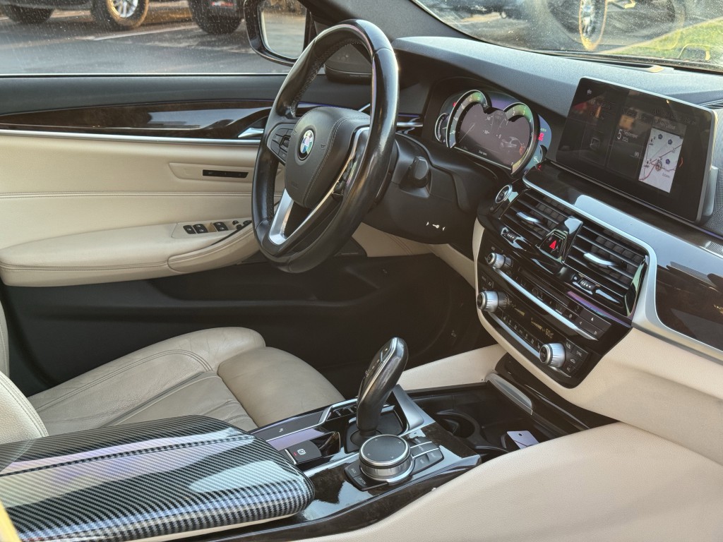 2017 BMW 5 Series Image 13