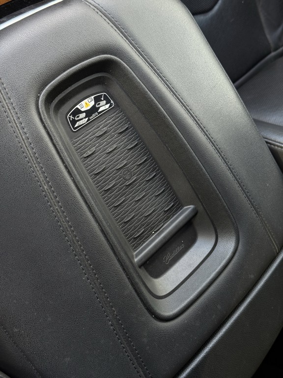 2017 Cadillac Escalade Image 22