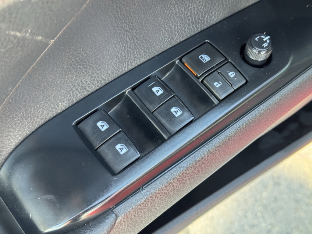 2019 Toyota Camry Image 21