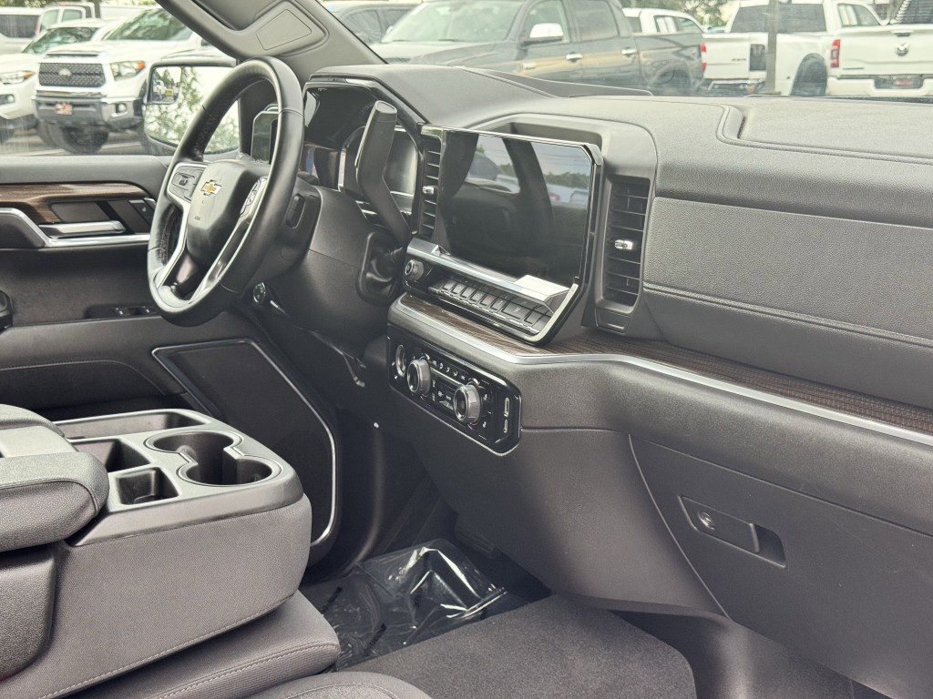 2024 Chevrolet Silverado 1500 Image 13