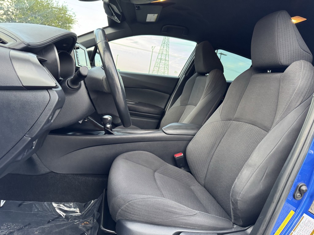 2018 Toyota C-HR Image 20