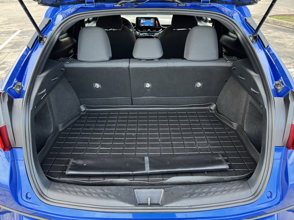 2018 Toyota C-HR Image 24