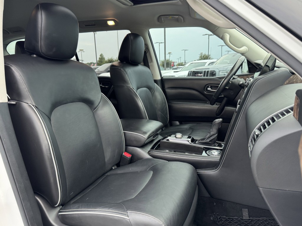 2022 INFINITI QX80 Image 27