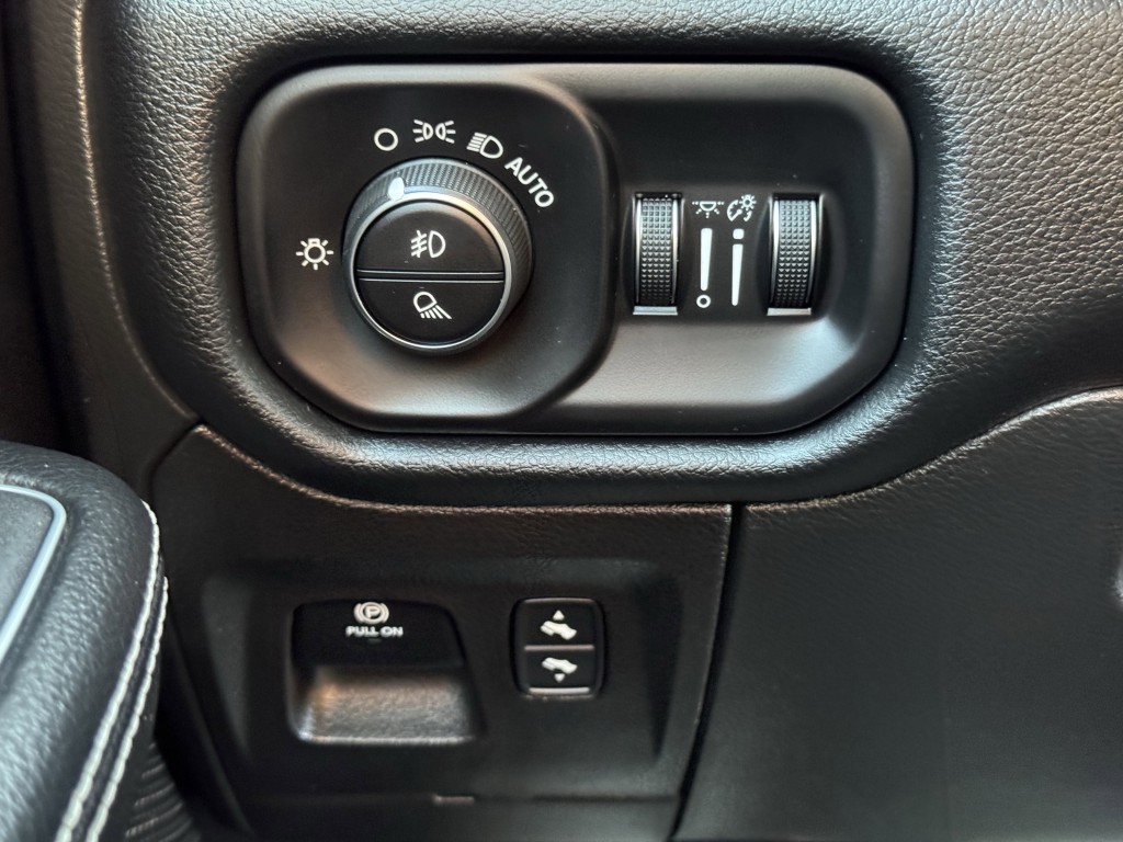 2022 RAM 1500 Image 23