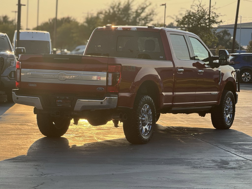 2022 Ford F-250 Image 8