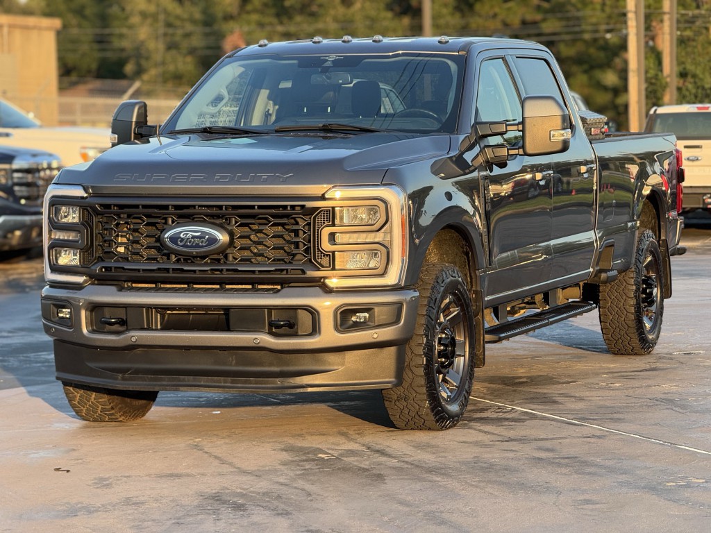 2023 Ford F-350 Image 5