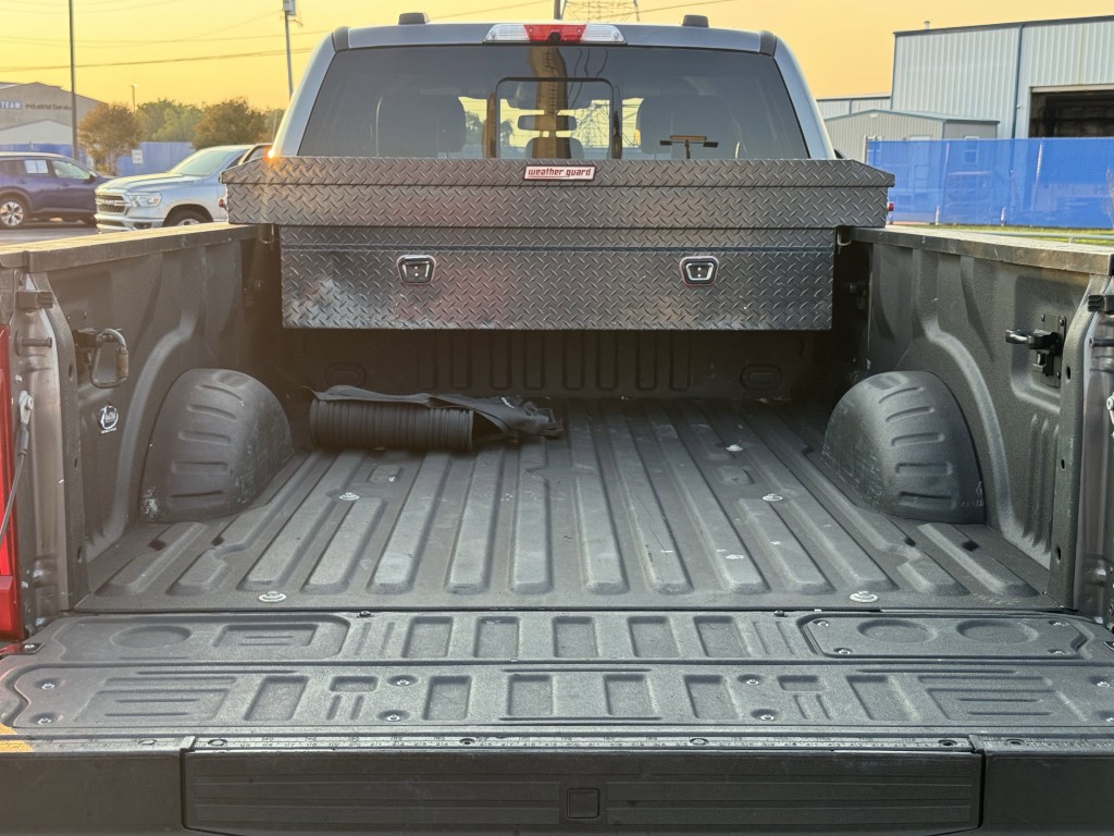 2023 Ford F-350 Image 9