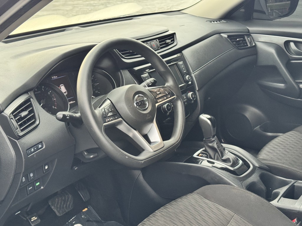 2020 Nissan Rogue Image 12