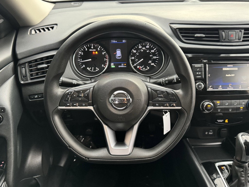 2020 Nissan Rogue Image 15