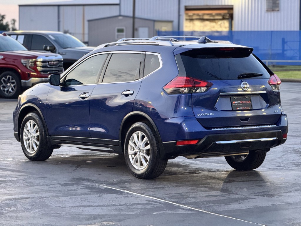 2017 Nissan Rogue Image 9
