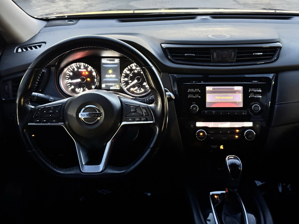 2017 Nissan Rogue Image 14
