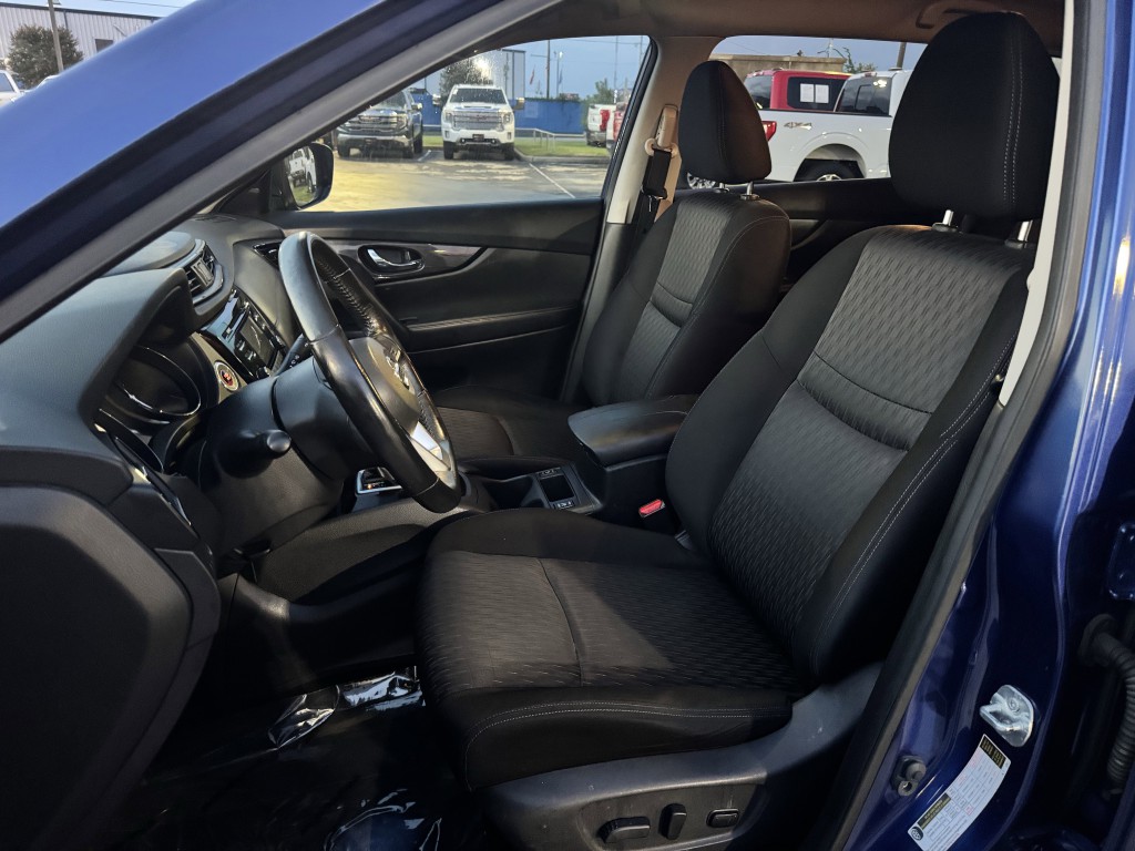 2017 Nissan Rogue Image 23