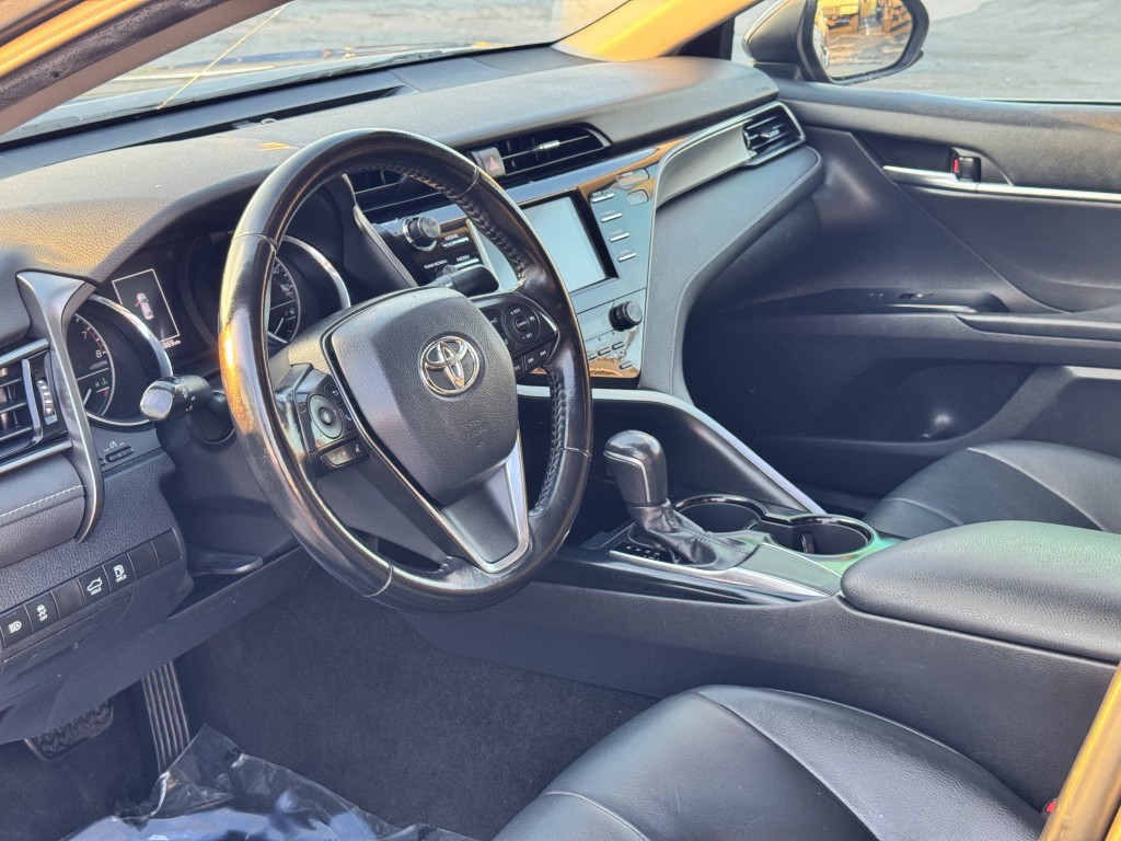 2019 Toyota Camry Image 12