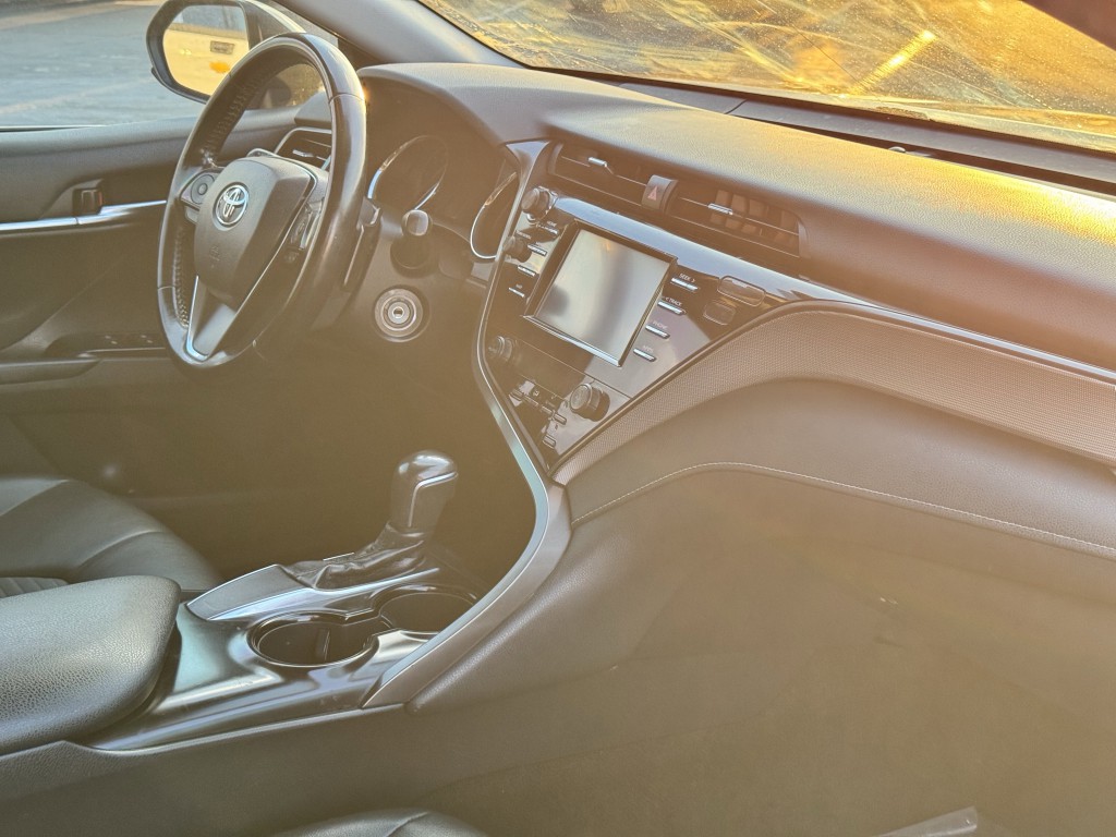 2019 Toyota Camry Image 13