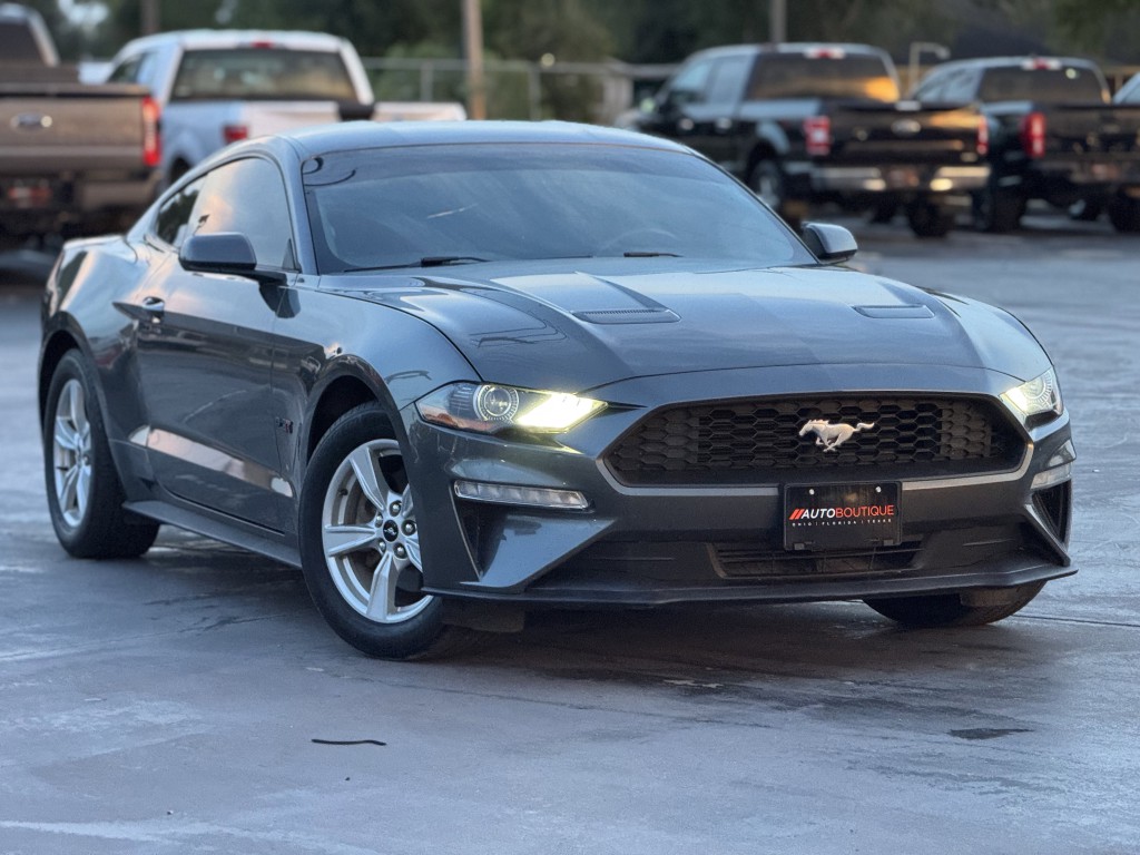 2020 Ford Mustang Image 3