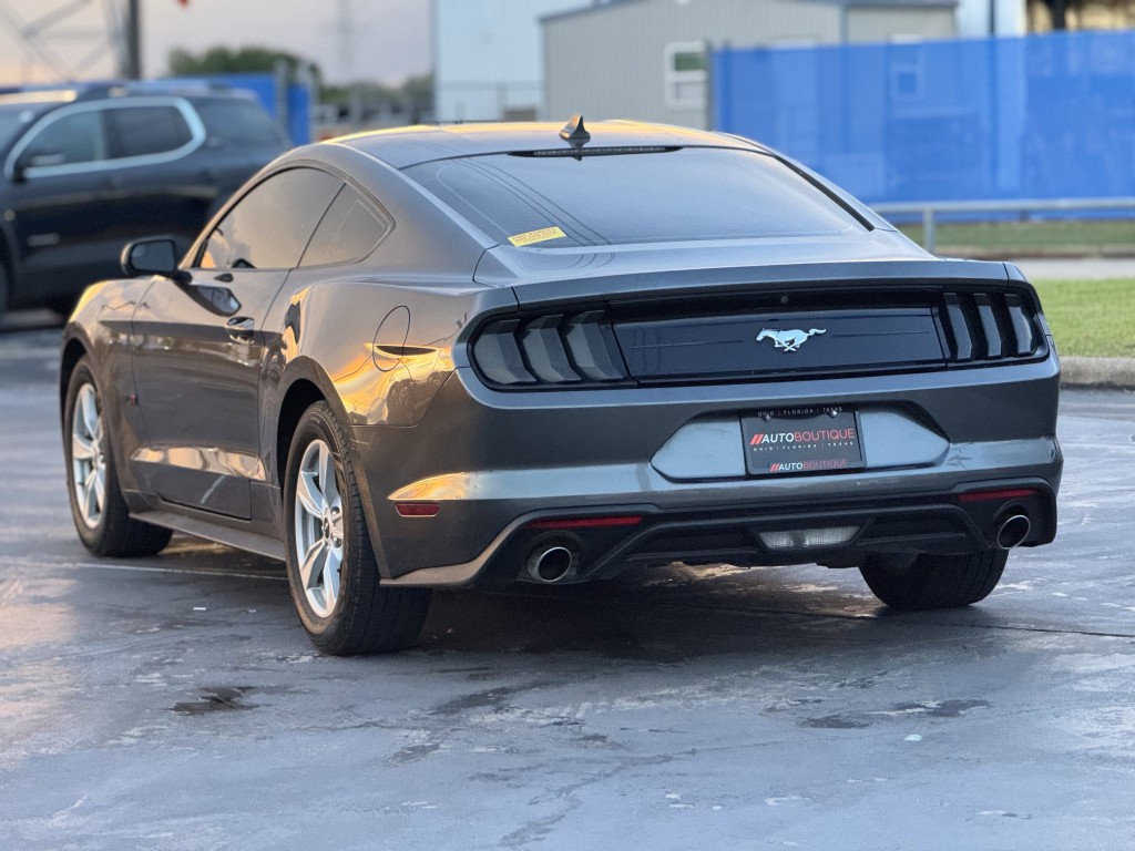 2020 Ford Mustang Image 8