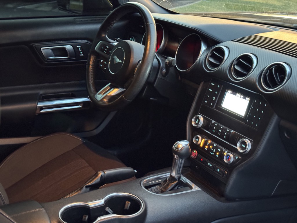 2020 Ford Mustang Image 13