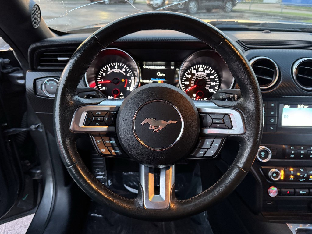 2020 Ford Mustang Image 15