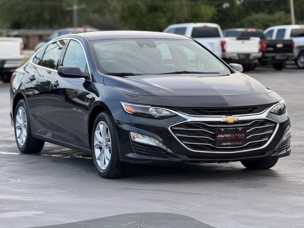 2023 Chevrolet Malibu Image 3