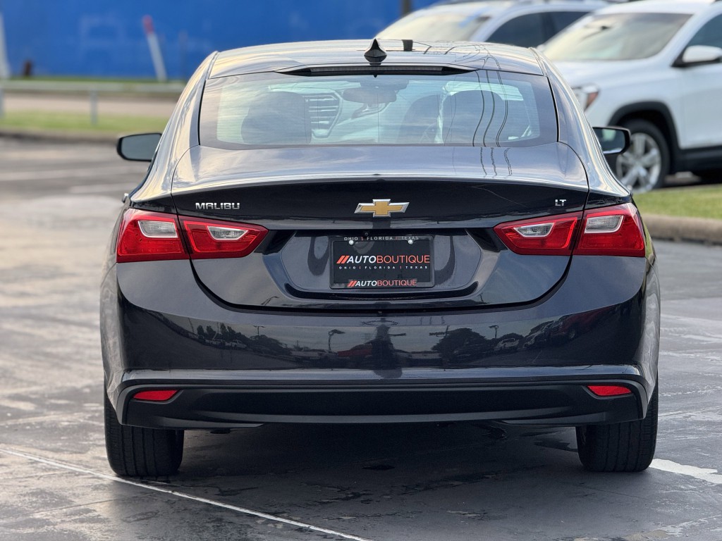 2023 Chevrolet Malibu Image 7