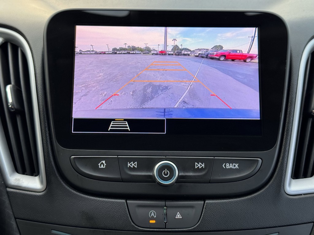 2023 Chevrolet Malibu Image 20
