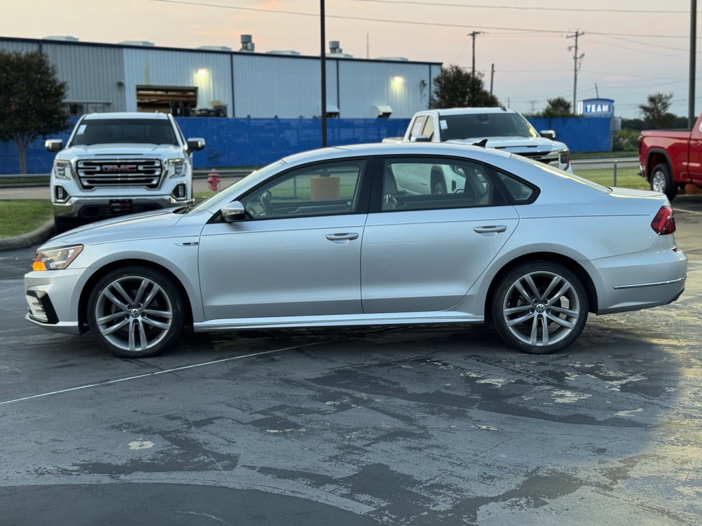 2018 Volkswagen Passat Image 10