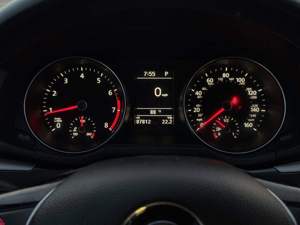 2018 Volkswagen Passat Image 18