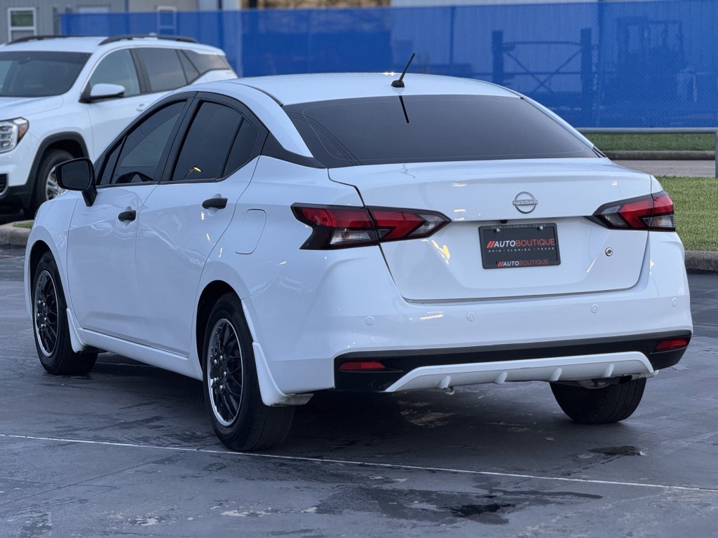 2024 Nissan Versa Image 8