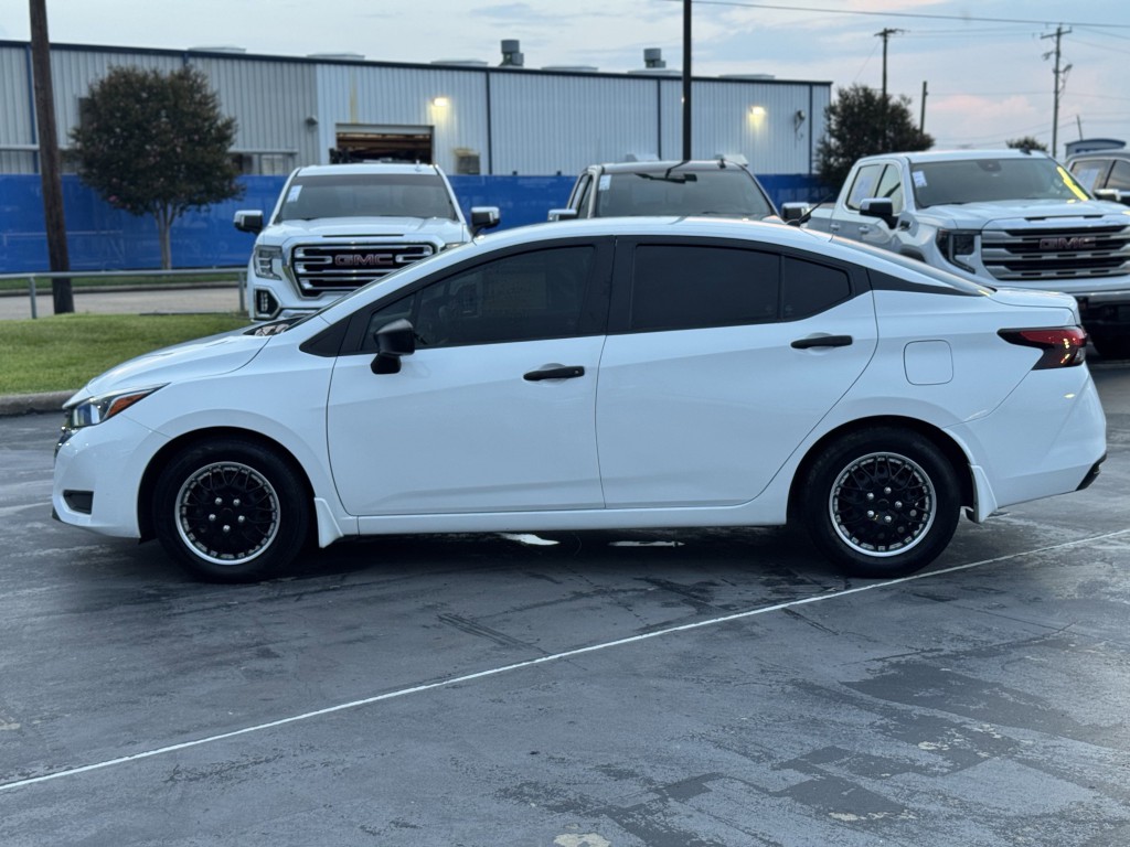 2024 Nissan Versa Image 10