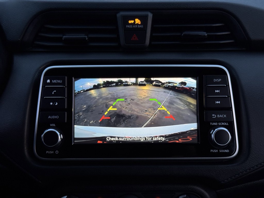 2024 Nissan Versa Image 17